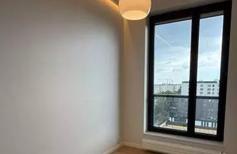 Long-term rental 78 m² apartment with balcony & AC in Wola, Warsaw, Poland