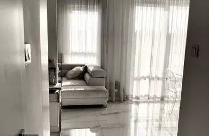 Langzeitmiete einer 2-Zimmer-Wohnung (62 m²) mit Balkon in Mokotów, Warschau, Polen