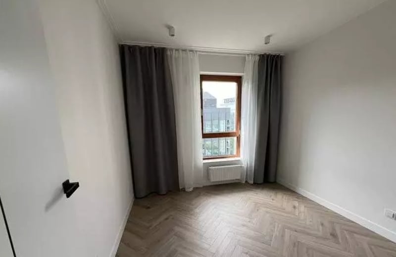 Долгосрочная аренда 69 м² квартиры с гардеробом и балконом в Mokotów, Варшава, Польша
