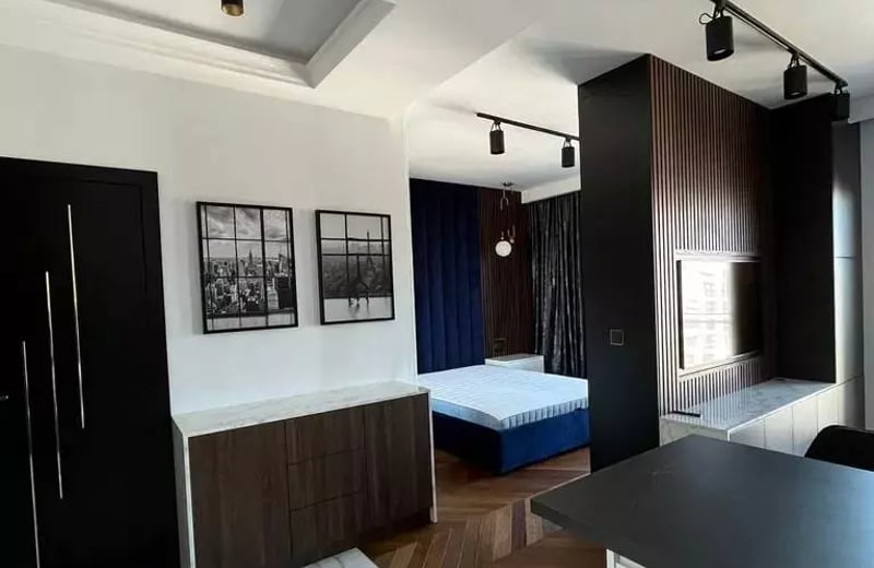 Long-term rental of a 40 m² 2-room apartment on Mariana Zdziechowskiego Street, Warsaw, Poland, in a new building with a balcony