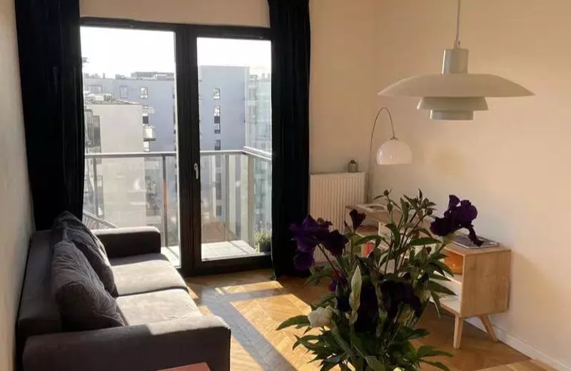 Long-term rental of a 54 m² 3-room apartment on Konstruktorska Street, Warsaw, Poland, with a balcony and parking