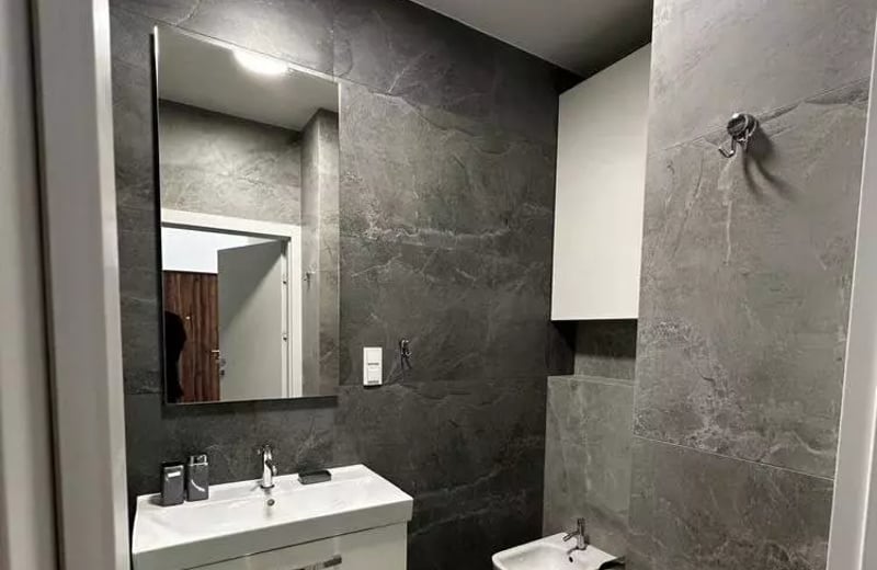 Долгосрочная аренда 3-комнатной квартиры 71,5 м² в Royal Residence, Wilanów, Варшава, Польша, с балконом и паркингом