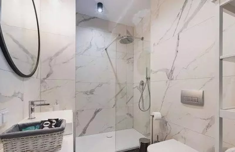 Langzeitmiete 36m² Wohnung mit Balkon in Wola, Warschau, Polen