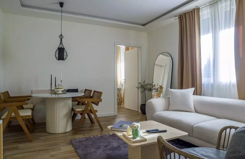 Long-term rental of a 3-room apartment, 85 m² in Belgrade, Serbia