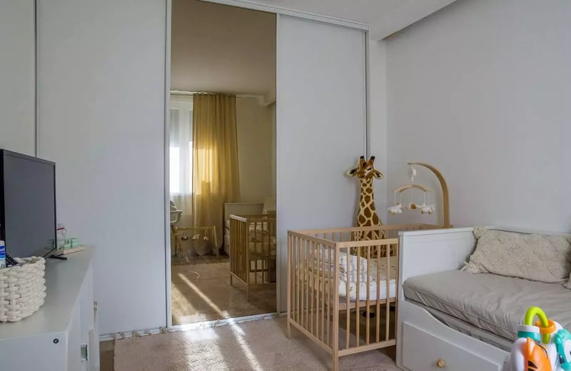 Long-term rental of a 3-room apartment, 85 m² in Belgrade, Serbia