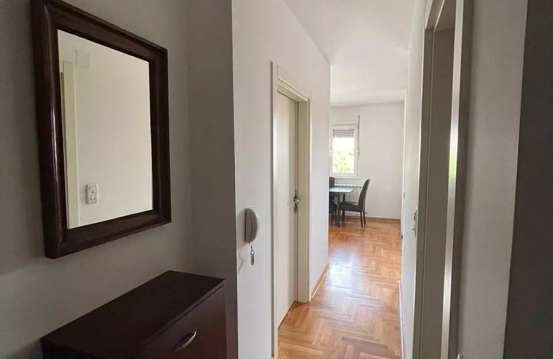 Location longue durée d’un appartement 2 pièces de 44 m² à Belgrade, Serbie