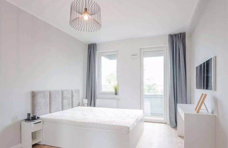 Long-term rental of a 2-room apartment, 48 m² in Wrocław, Poland
