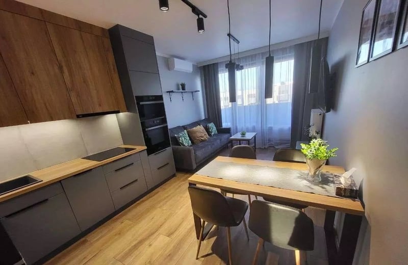 Alquiler a largo plazo de un departamento de 3 habitaciones de 52.5m² en Cracovia, Polonia