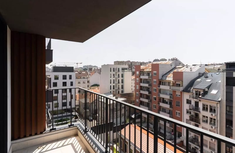 Long-term rental of a 3-room apartment 104m² in Belgrade, Serbia