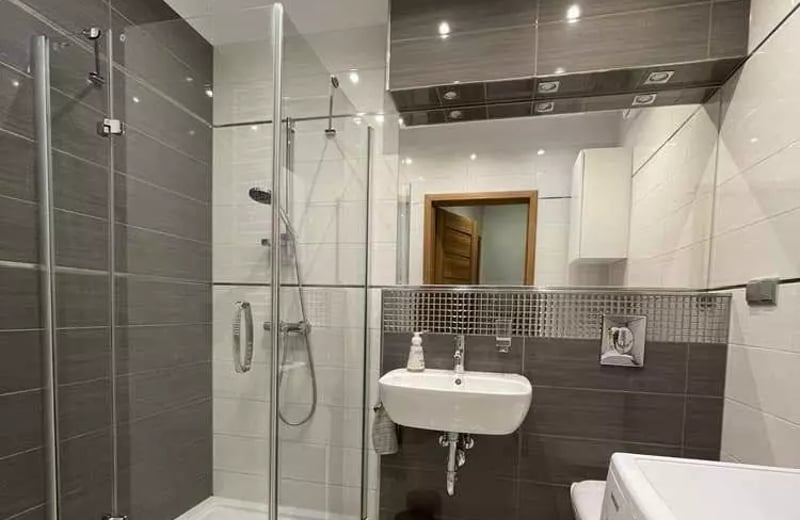 Long Term Rental 3 Room Apartment 60 m² in Wrocław Poland