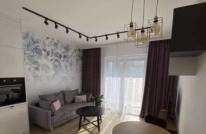 Langfristige Vermietung einer 30 m² großen 2-Zimmer-Wohnung in Krakau, Polen