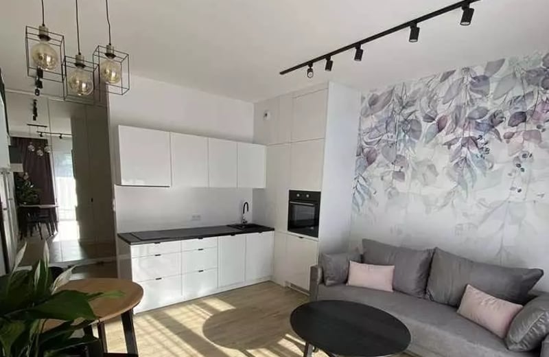 Langfristige Vermietung einer 30 m² großen 2-Zimmer-Wohnung in Krakau, Polen