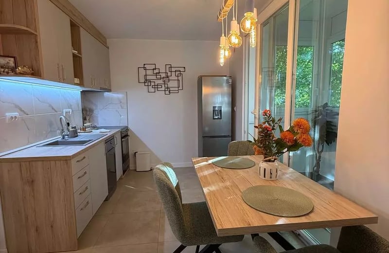Long-term rental of a 2-room 60 m² apartment in the city center, Belgrade, Serbia