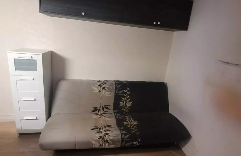 Long-term rent of a 15m² studio in Paris, France