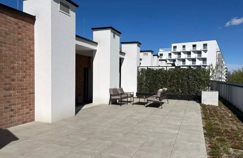 Long-term rent of a 5-room apartment 113m² in Krakow, Poland