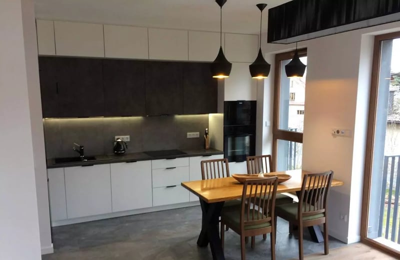 Alquiler a largo plazo de un piso de 3 habitaciones y 65m² en Cracovia, Polonia
