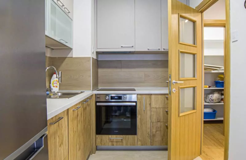 Long-term rental of a 2-room apartment 64m² in New Belgrade district, Belgrade, Serbia