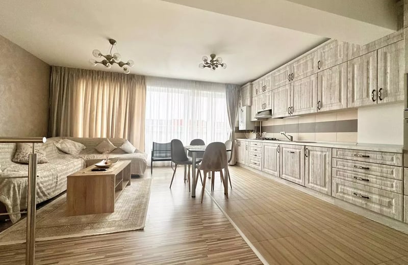 Долгосрочная аренда 3-комнатной квартиры 90 м² в Брашове, Румыния