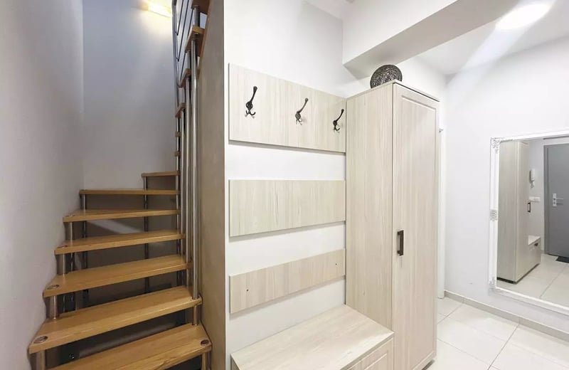 Долгосрочная аренда 3-комнатной квартиры 90 м² в Брашове, Румыния