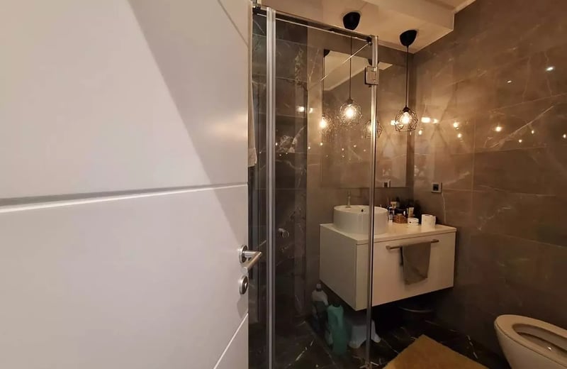 Langzeitmiete einer 3-Zimmer-Wohnung 65m² im Zentrum von Zemun, Belgrad, Serbien