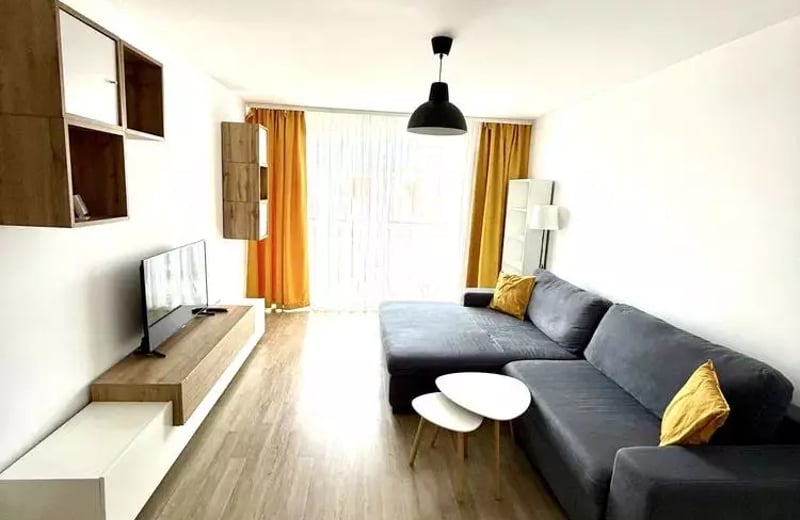 Долгосрочная аренда 2-комн. квартиры в районе Tractorul — Coresi, Брашов, Румыния