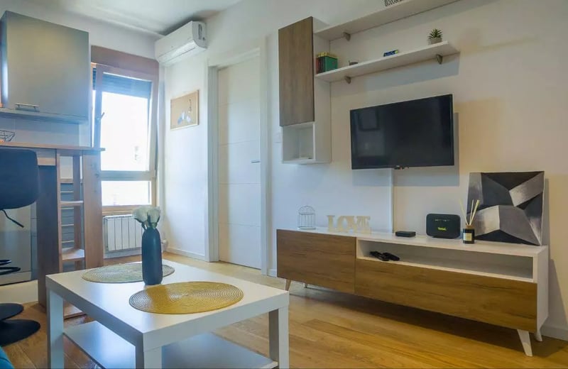 Langzeitmiete 2-Zimmer-Wohnung 36 m², Stadtteil Zvezdara, Belgrad, Serbien