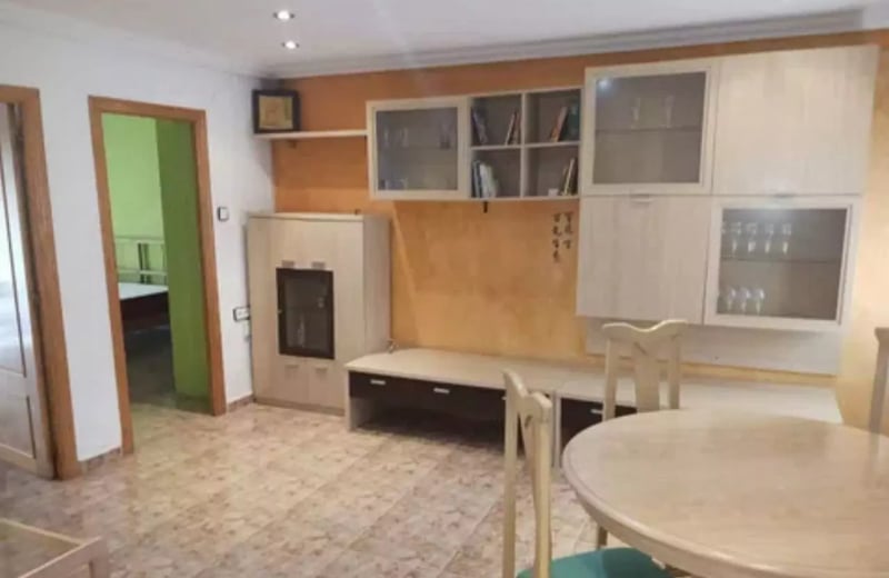 Long-term rental 3-bedroom apartment, 135 m², Alicante, Spain