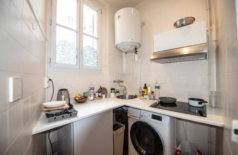 Long-term rental 2-room apartment, 30 m², 18th arrondissement, Paris, France