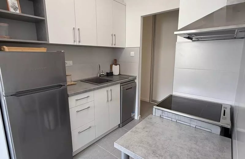 Location longue durée appartement 2 pièces, 50 m², quartier Novi Beograd, Belgrade, Serbie