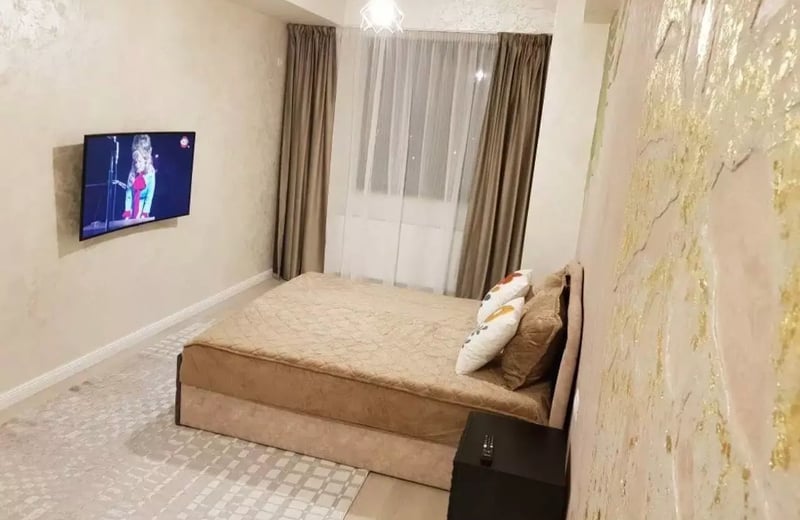 Долгосрочная аренда квартиры 2-комнатной, 70 м², Констанца, Румыния