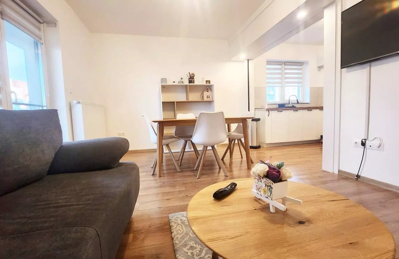 Долгосрочная аренда квартиры 2-комнатной, Брашов, Румыния