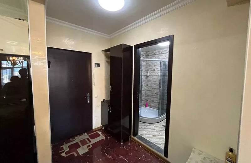 Langzeitmiete einer 1+1-Wohnung mit 60 m², Batumi, Georgien