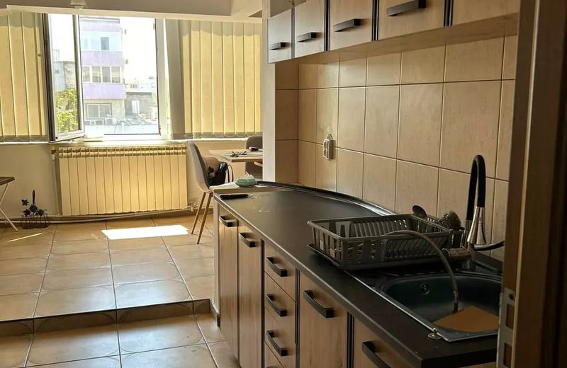 Долгосрочная аренда 3-комнатных апартаментов 75 м², Констанца, Румыния