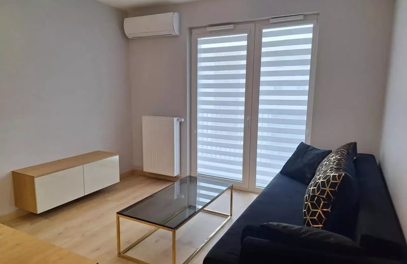 Long-term rental of 4-room apartment 78 m² in Śródmieście, Kraków, Poland