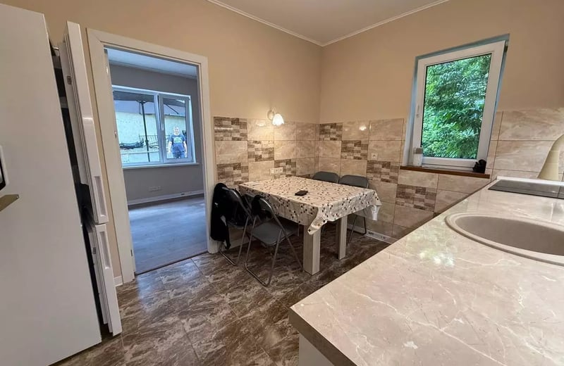 Langfristige Vermietung einer 3-Zimmer-Wohnung in Nizhniy Briz, Varna, Bulgarien