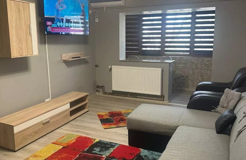 Long-term rental of 52 m² 2-room apartment in Tomis III, Constanța, Romania