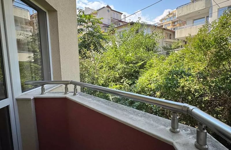 Alquiler a largo plazo de piso de 2 habitaciones — barrio Briz, Varna, Bulgaria