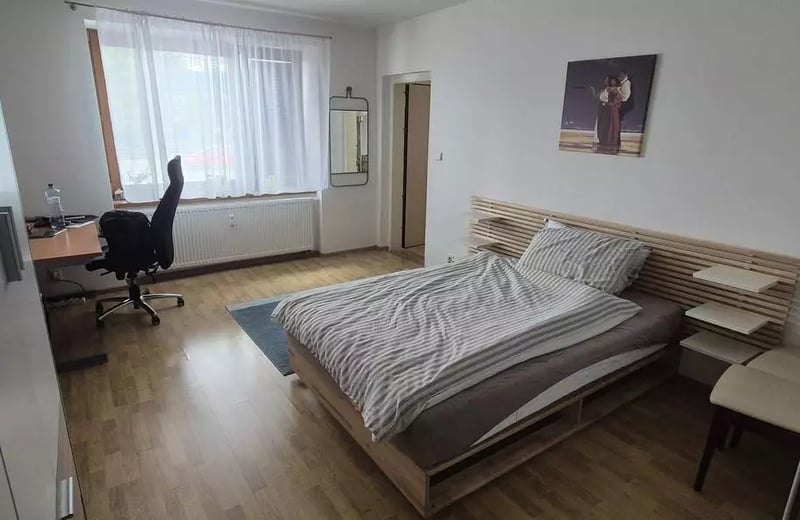Langfristige Miete einer 4-Zimmer-Wohnung 100 m² in Bratislava, Slowakei