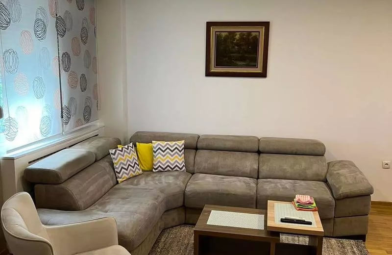 Langfristige Miete einer 3-Zimmer-Wohnung 68 m² im Stadtteil Vozdovac, Belgrad, Serbien