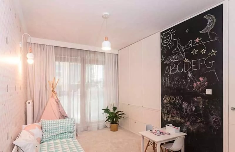 Location longue durée d’un appartement 4 pièces de 109 m² dans le quartier Mokotów, Varsovie, Pologne