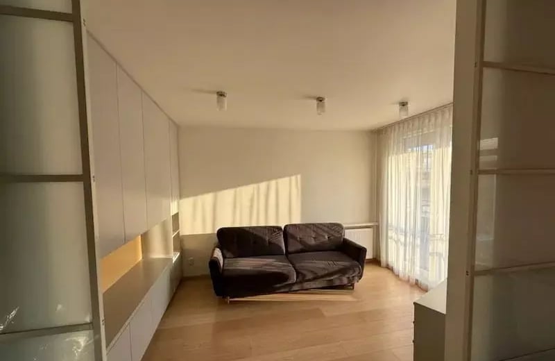 Location longue durée d’un appartement 3 pièces de 53 m² à Płaszów, Cracovie, Pologne