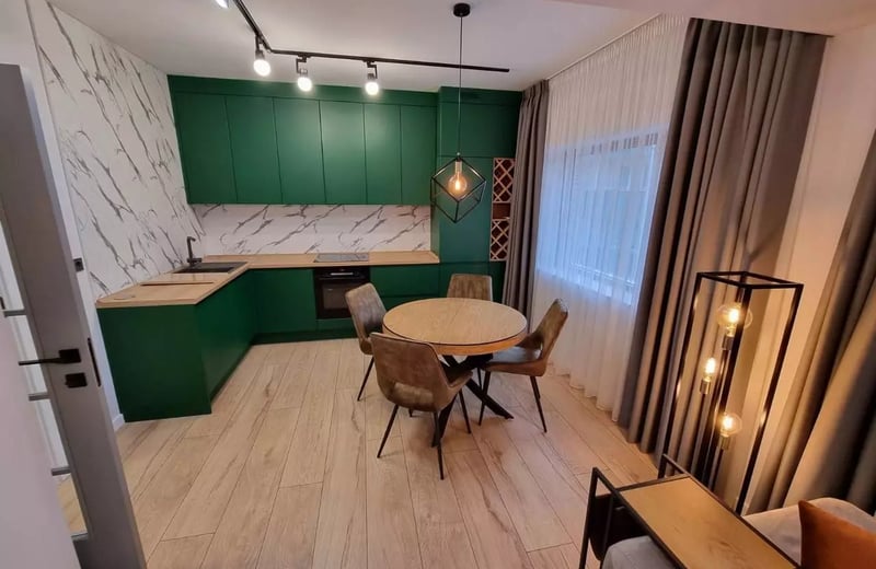 Долгосрочная аренда квартиры с 2 спальнями 100 м² в центре, Варна, Болгария