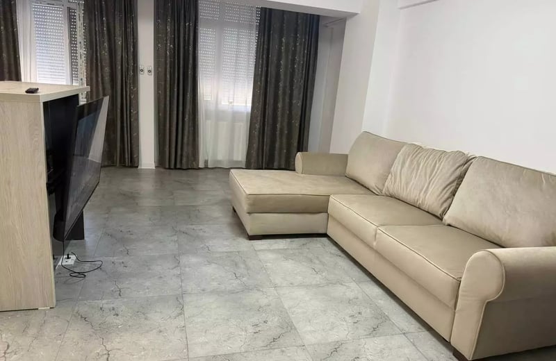 Location longue durée : studio de 33 m² à Constanța, Roumanie