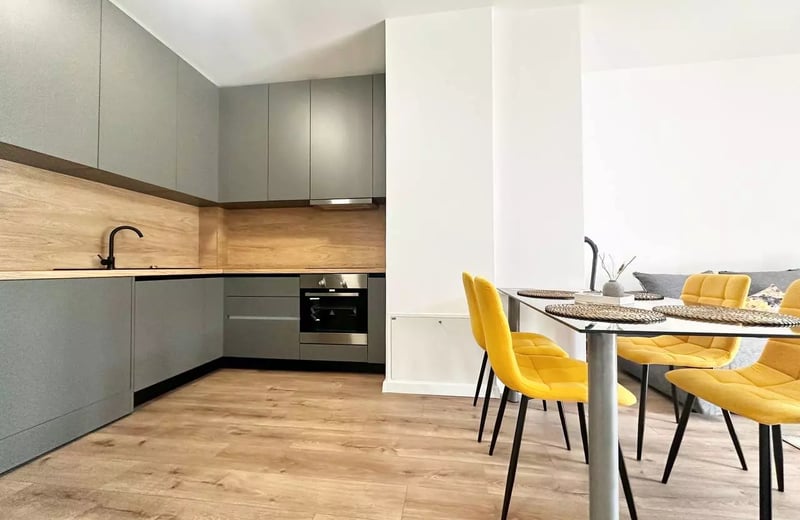 Долгосрочная аренда 2-комнатной квартиры в районе Tractorul Coresi, Брашов, Румыния