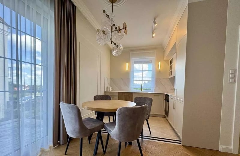 Alquiler a largo plazo de piso de 4 habitaciones 70 m² en una zona verde de Cracovia, Polonia