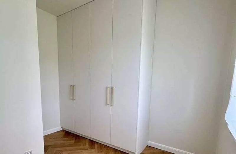 Alquiler a largo plazo de piso de 4 habitaciones 70 m² en una zona verde de Cracovia, Polonia