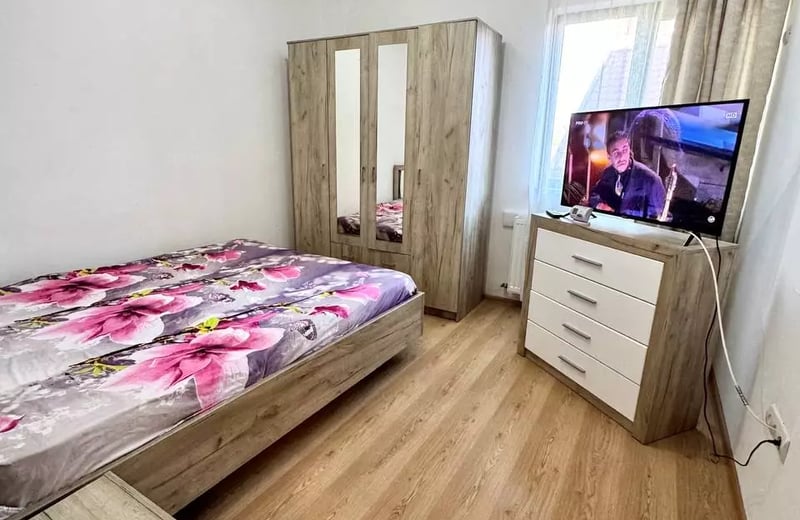 Alquiler a largo plazo de un piso de 2 habitaciones, 65 m², en Bucarest, Rumanía