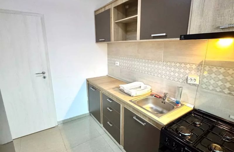 Alquiler a largo plazo de un piso de 2 habitaciones, 65 m², en Bucarest, Rumanía