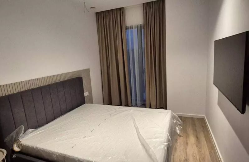 Alquiler a largo plazo de un piso de 2 habitaciones 65 m², en el distrito Tomis Plus, Constanza, Rumanía