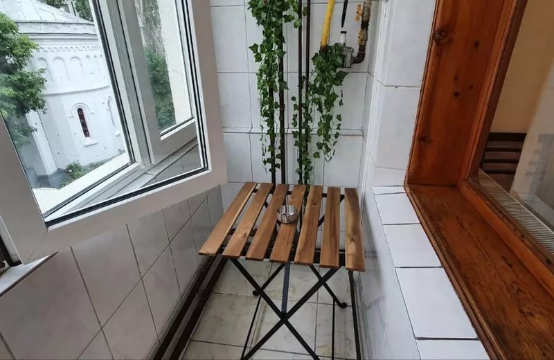 Location longue durée d’un appartement de 3 pièces, 64 m², dans le quartier du Vieux-Port, Constanța, Roumanie